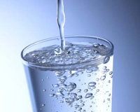 Правда или миф: Утолять жажду лучше минеральной водой